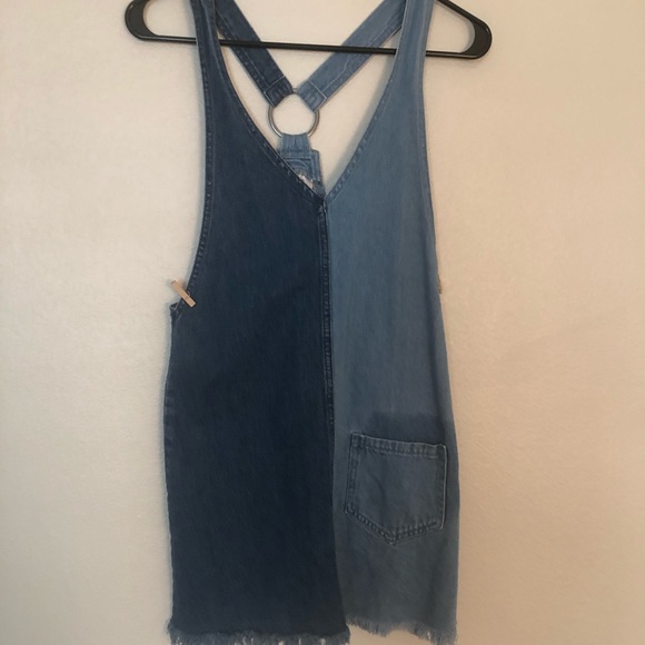 H&M Dresses & Skirts - Two toned blue denim dress with the retro back